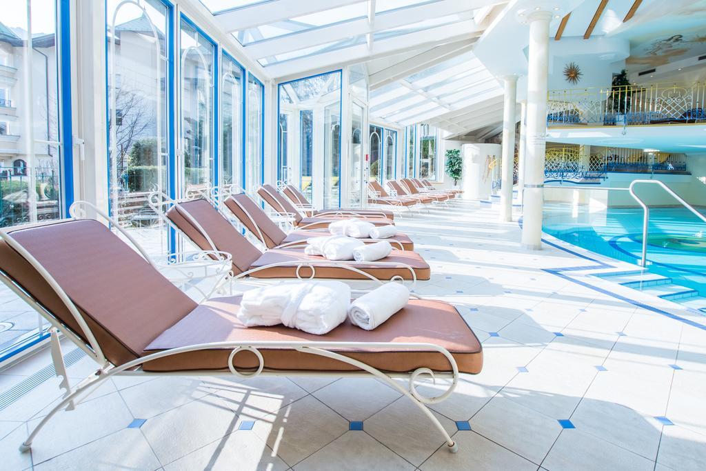 Hotel Neue Post 4*